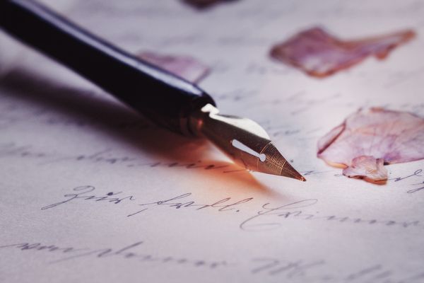 Sztuka piśmiennictwa: Odkryj piękno piór wiecznych